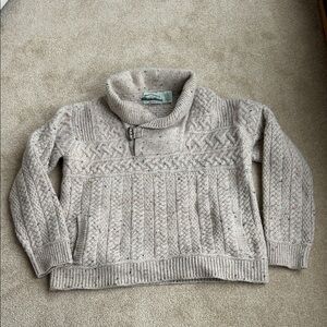 Arancrafts 100% Merino Wool Ireland Cable Sweater Womens Sz M button & pockets